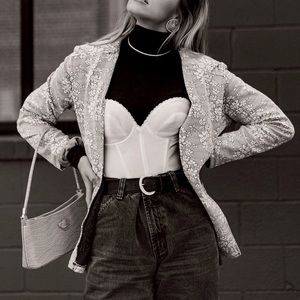 Everleigh floral b&w blazer (small) 🪡